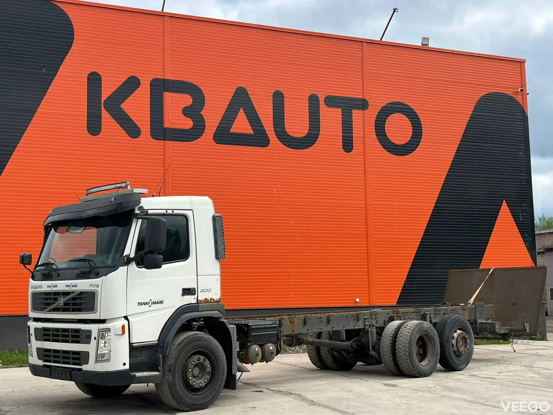 Volvo FM CHASSIS L=8779 mm 220kW
