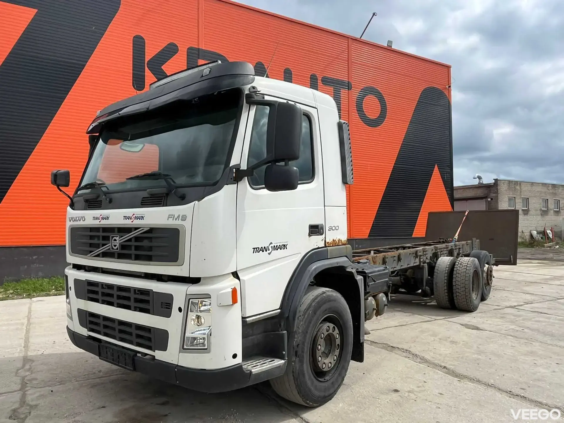 Volvo FM CHASSIS L=8779 mm 220kW