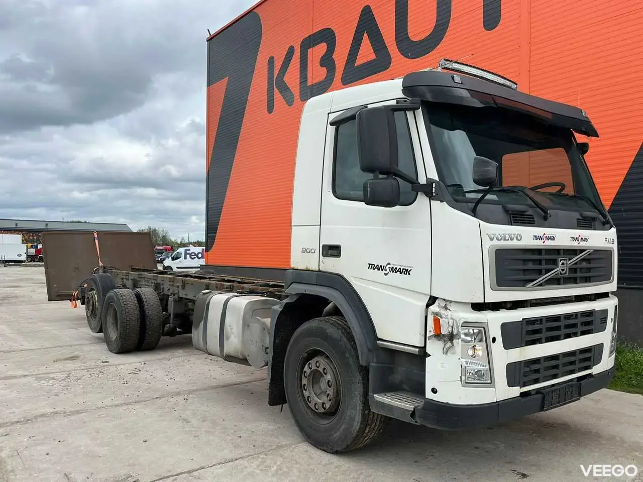 Volvo FM CHASSIS L=8779 mm 220kW