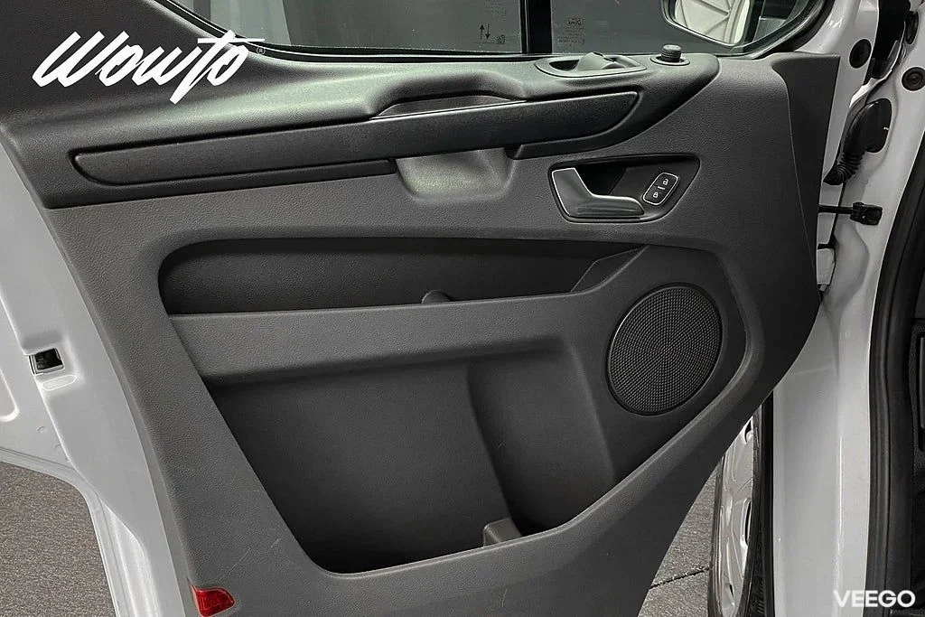 Ford Transit Transit Custom 300 2.0 170HK L2 3-Sits /V-Inredd /Moms 125kW