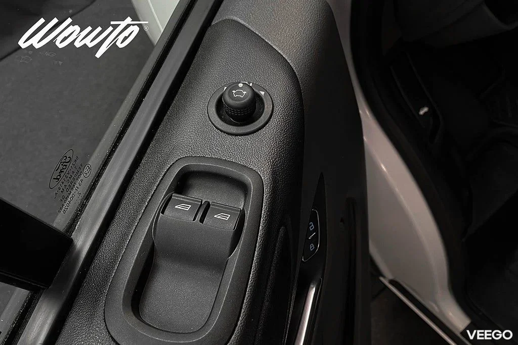 Ford Transit Transit Custom 300 2.0 170HK L2 3-Sits /V-Inredd /Moms 125kW