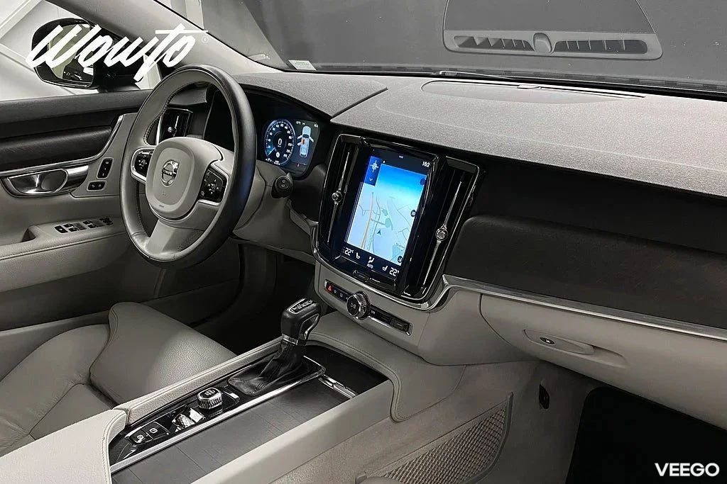 Volvo V90 Cross Country T5 AWD 250HK Inscription /Pano /360 184kW