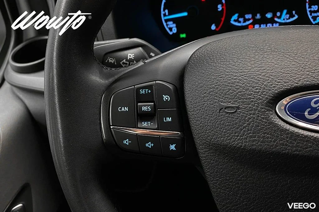 Ford Transit Transit Custom 300 2.0 170HK L2 3-Sits /V-Inredd /Moms 125kW