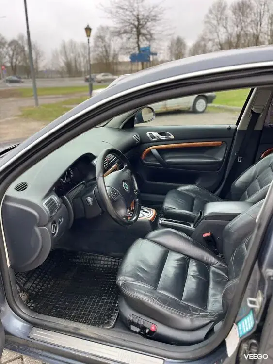 Skoda Superb 2.5 120kW