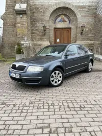 Skoda Superb 2.5 120kW thumbnail