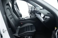 Porsche Panamera 4 E-Hybrid 3.0 340kW thumbnail