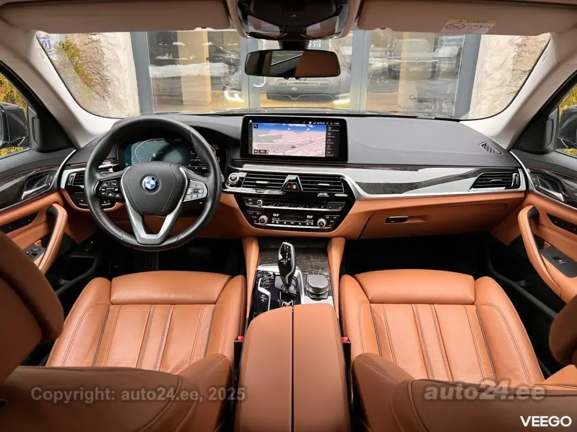 BMW 530E Touring M-STYLE PLUG-IN 2.0 215kW