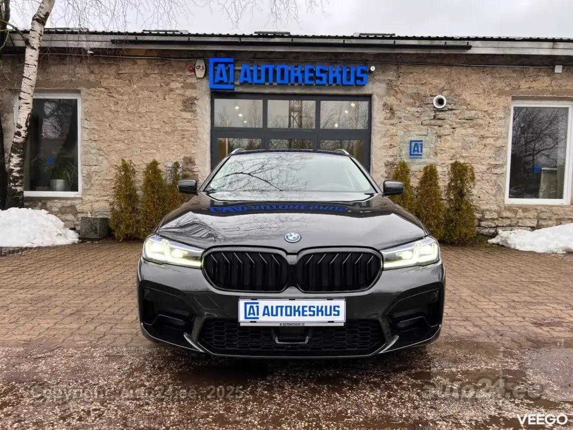BMW 530E Touring M-STYLE PLUG-IN 2.0 215kW