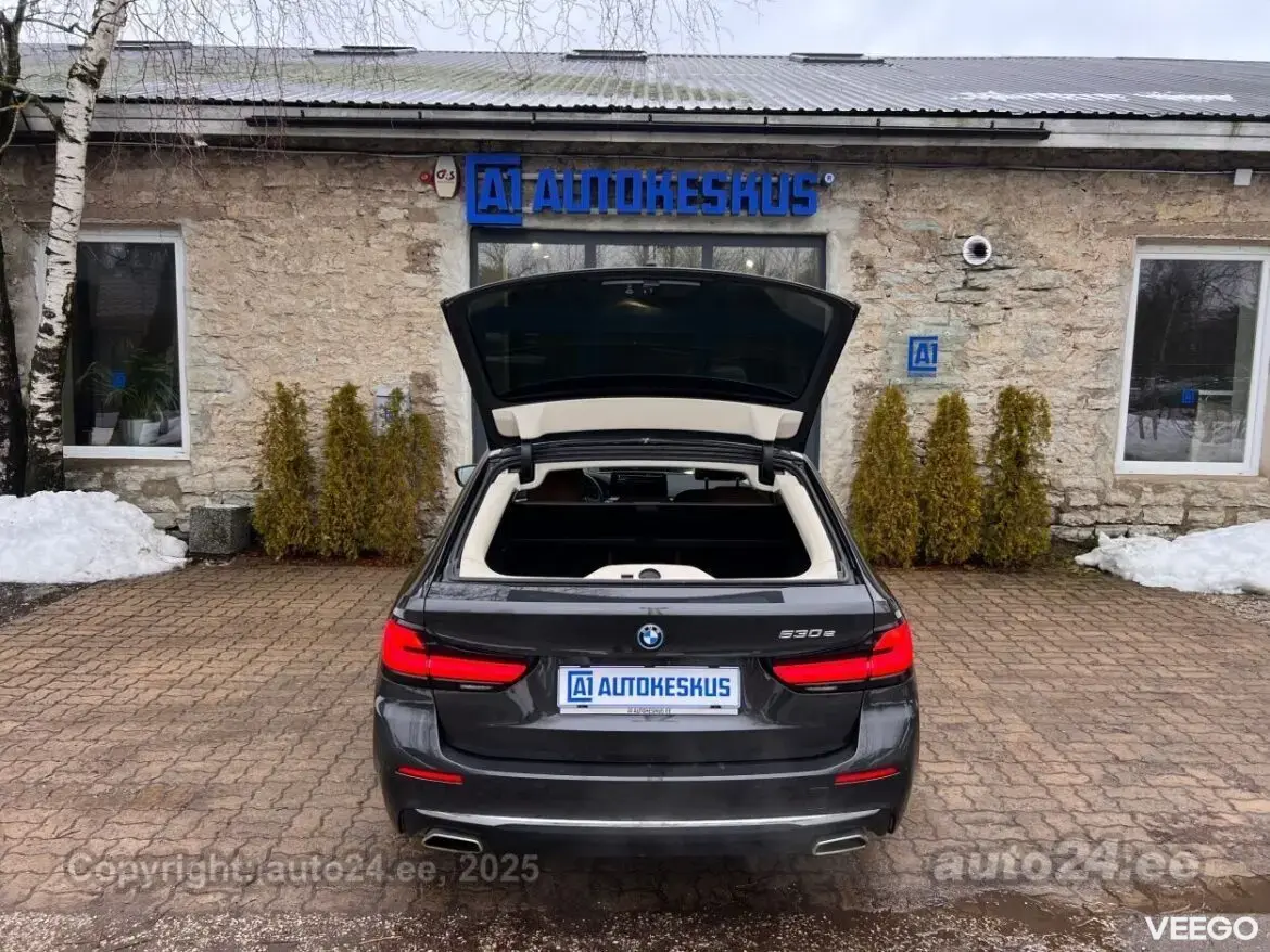 BMW 530E Touring M-STYLE PLUG-IN 2.0 215kW