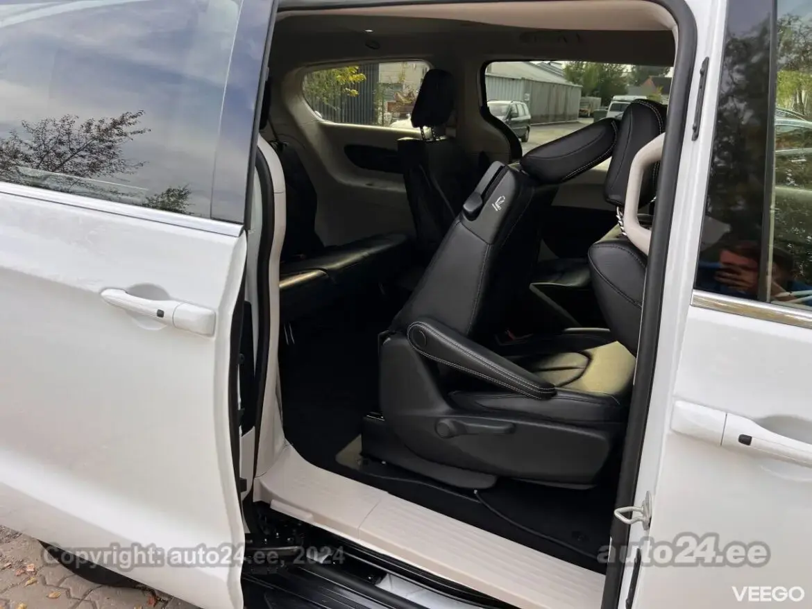 Chrysler Pacifica PLUG - IN HYBRID 3.6 162kW