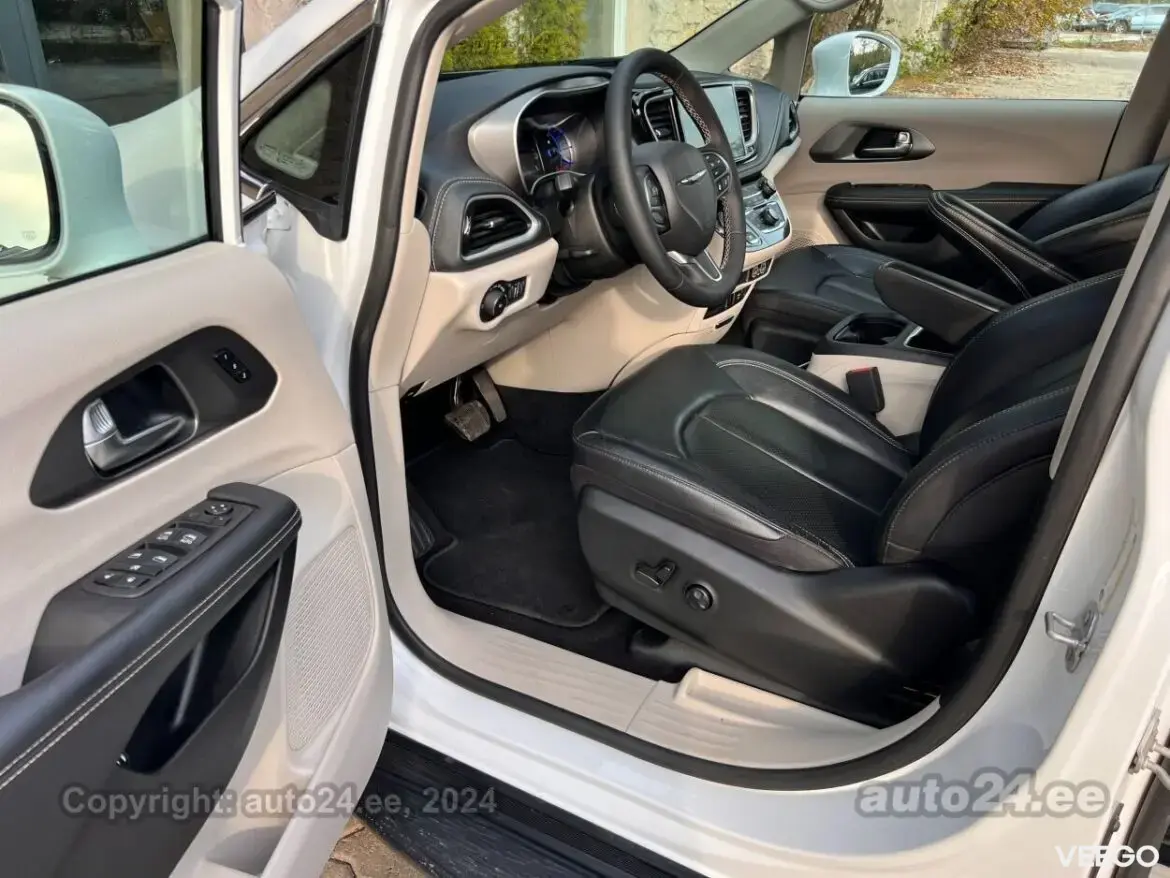 Chrysler Pacifica PLUG - IN HYBRID 3.6 162kW