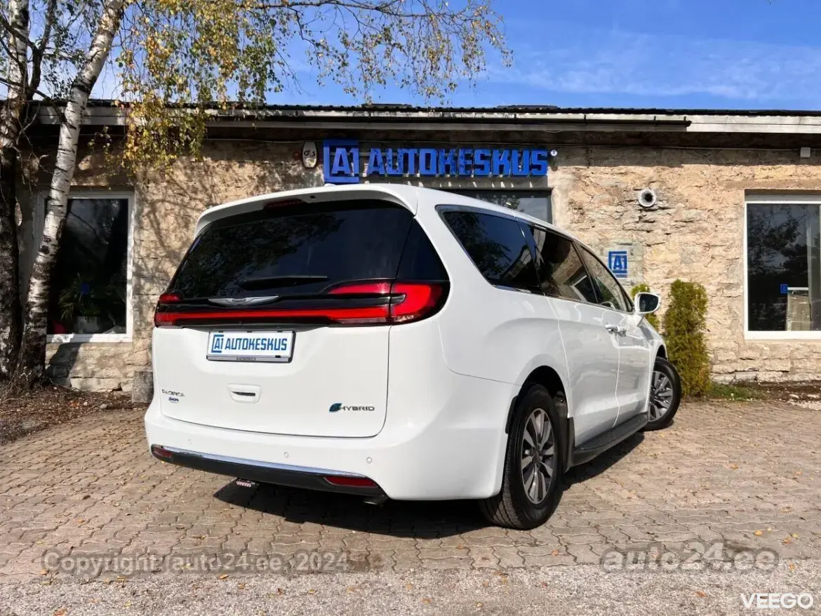 Chrysler Pacifica PLUG - IN HYBRID 3.6 162kW