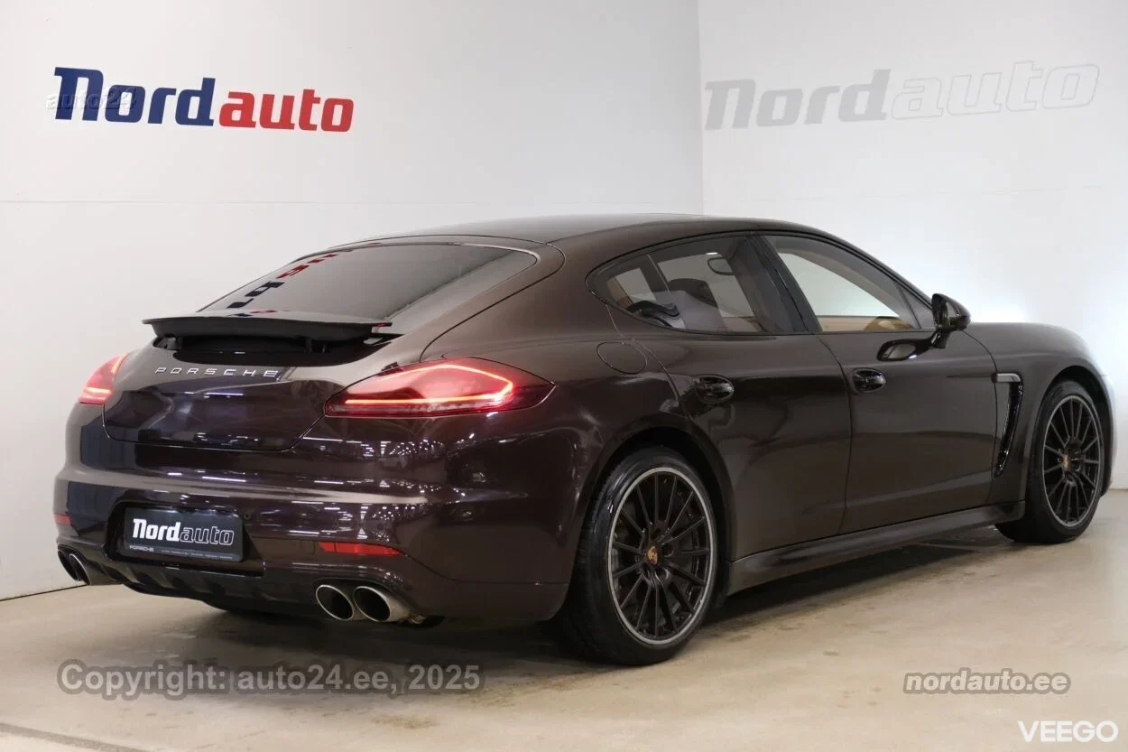 Porsche Panamera 4S - 3 309kW