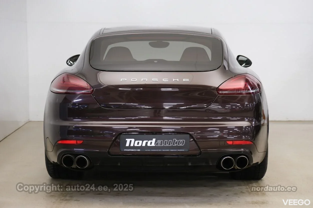Porsche Panamera 4S - 3 309kW