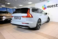 Volvo V60 AWD T6 H&K DARK PLUS XENIUM INTELLI SAFE PRO 2 293kW thumbnail