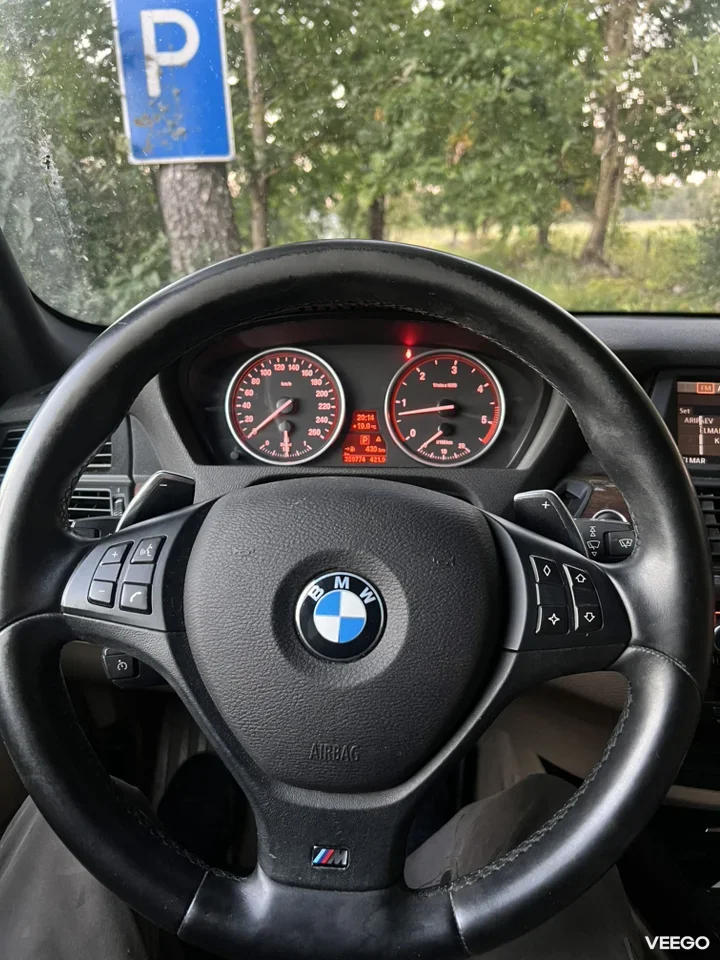 BMW X series E70 3.0 173kW