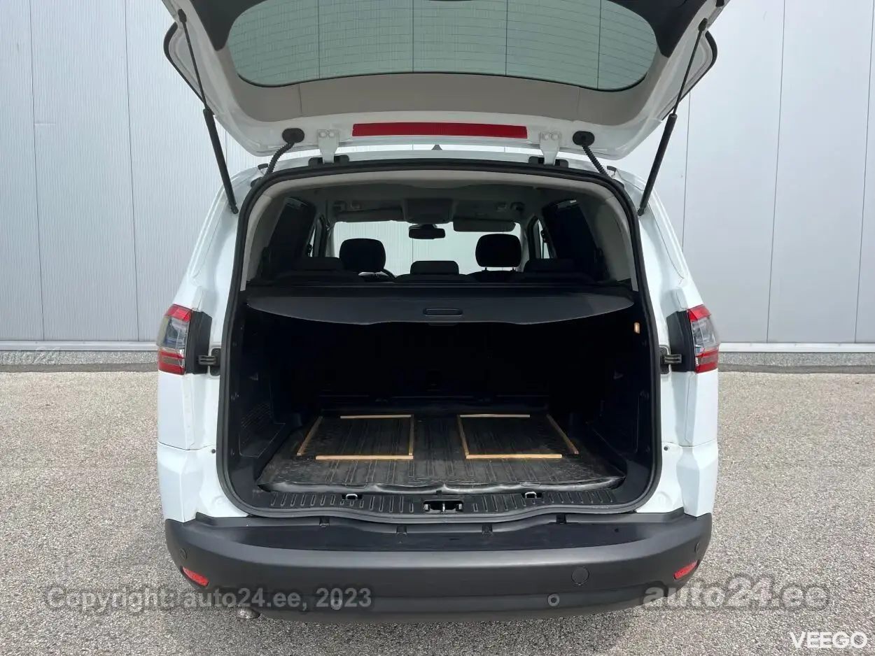 Ford S-MAX 2.0 103kW