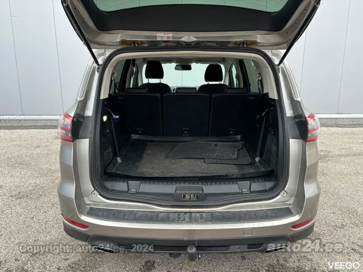 Ford S-MAX 2.0 132kW