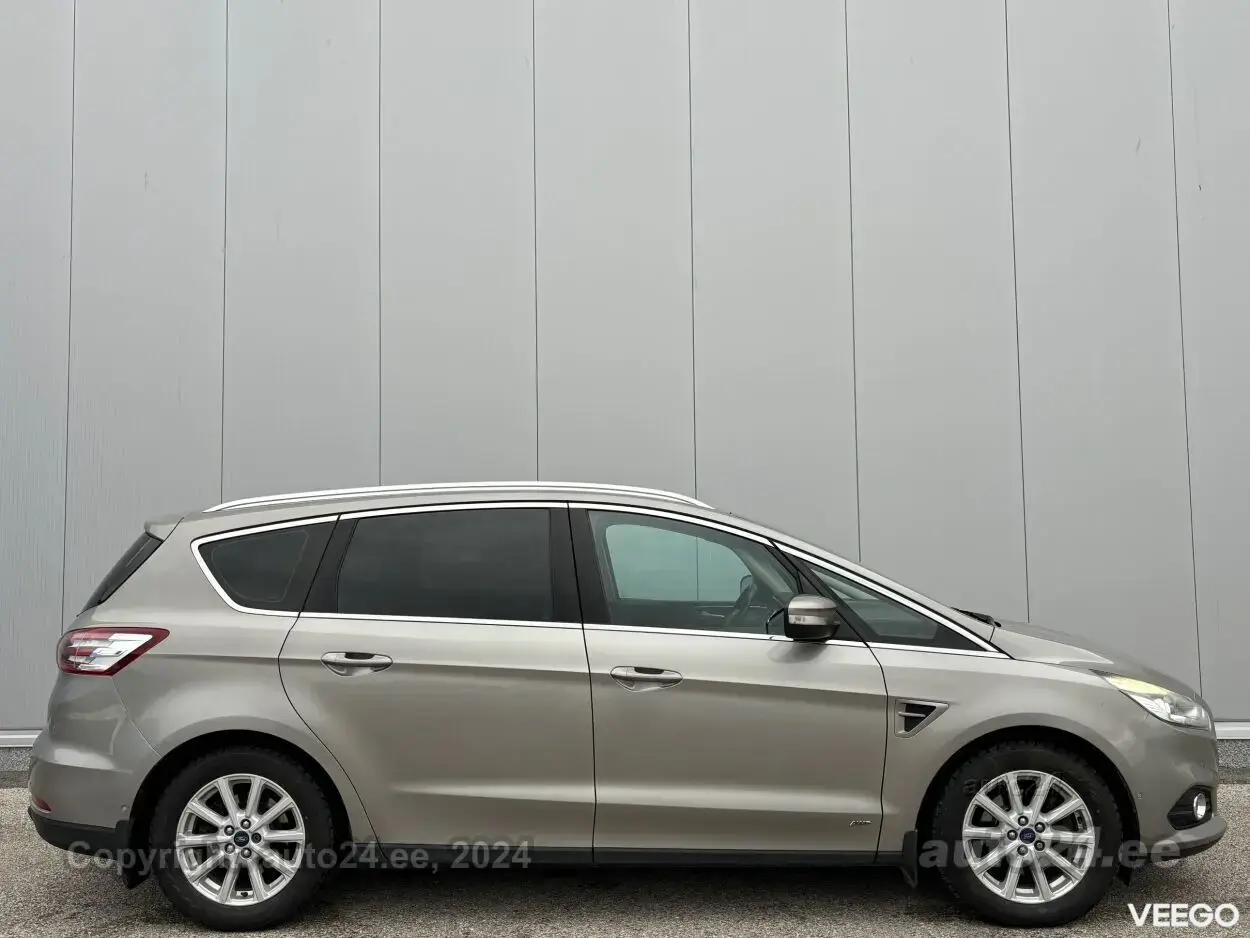 Ford S-MAX 2.0 132kW