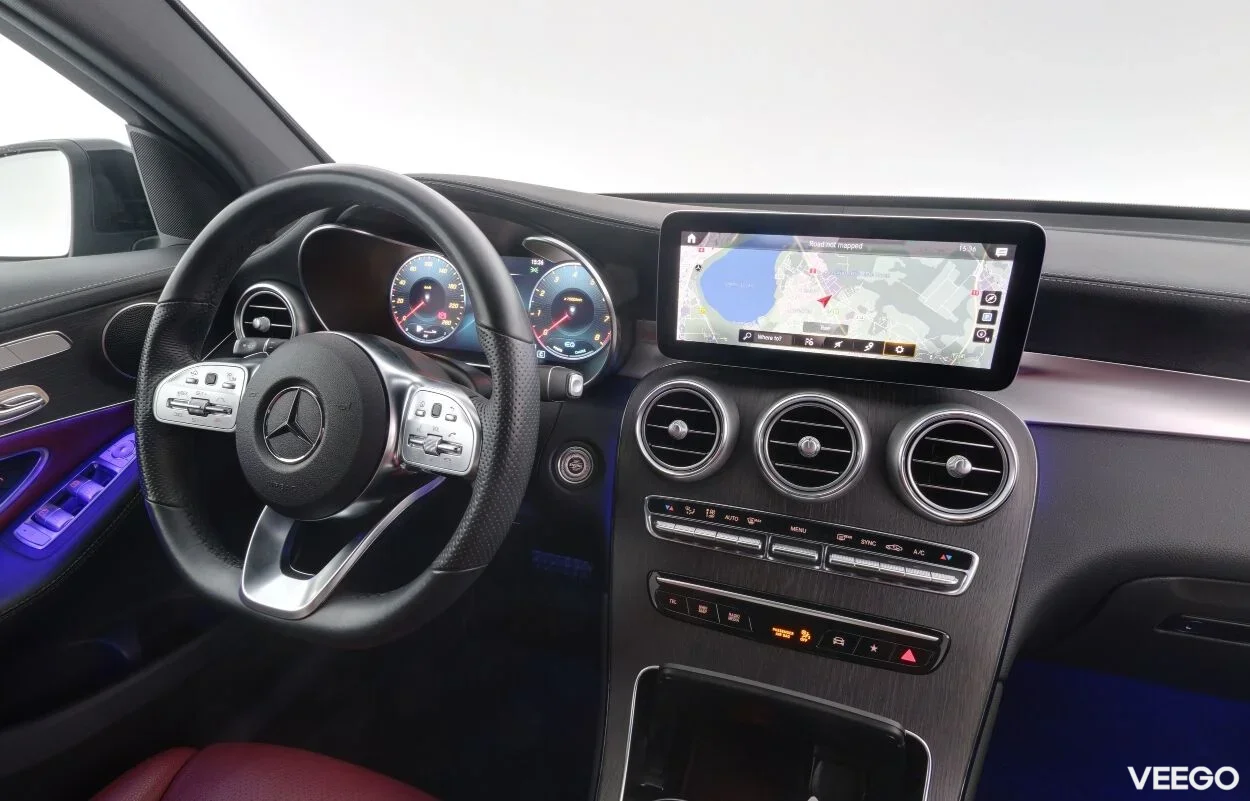 Mercedes-Benz GLC200 4Matic Coupe AMG 2 145kW