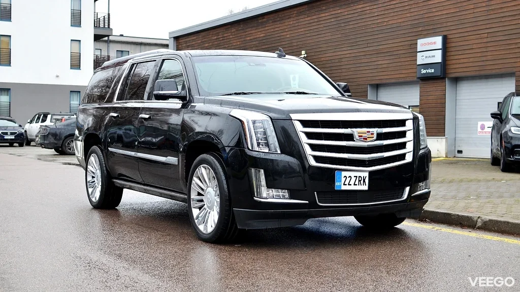Cadillac Escalade ESV 6.2 313kW