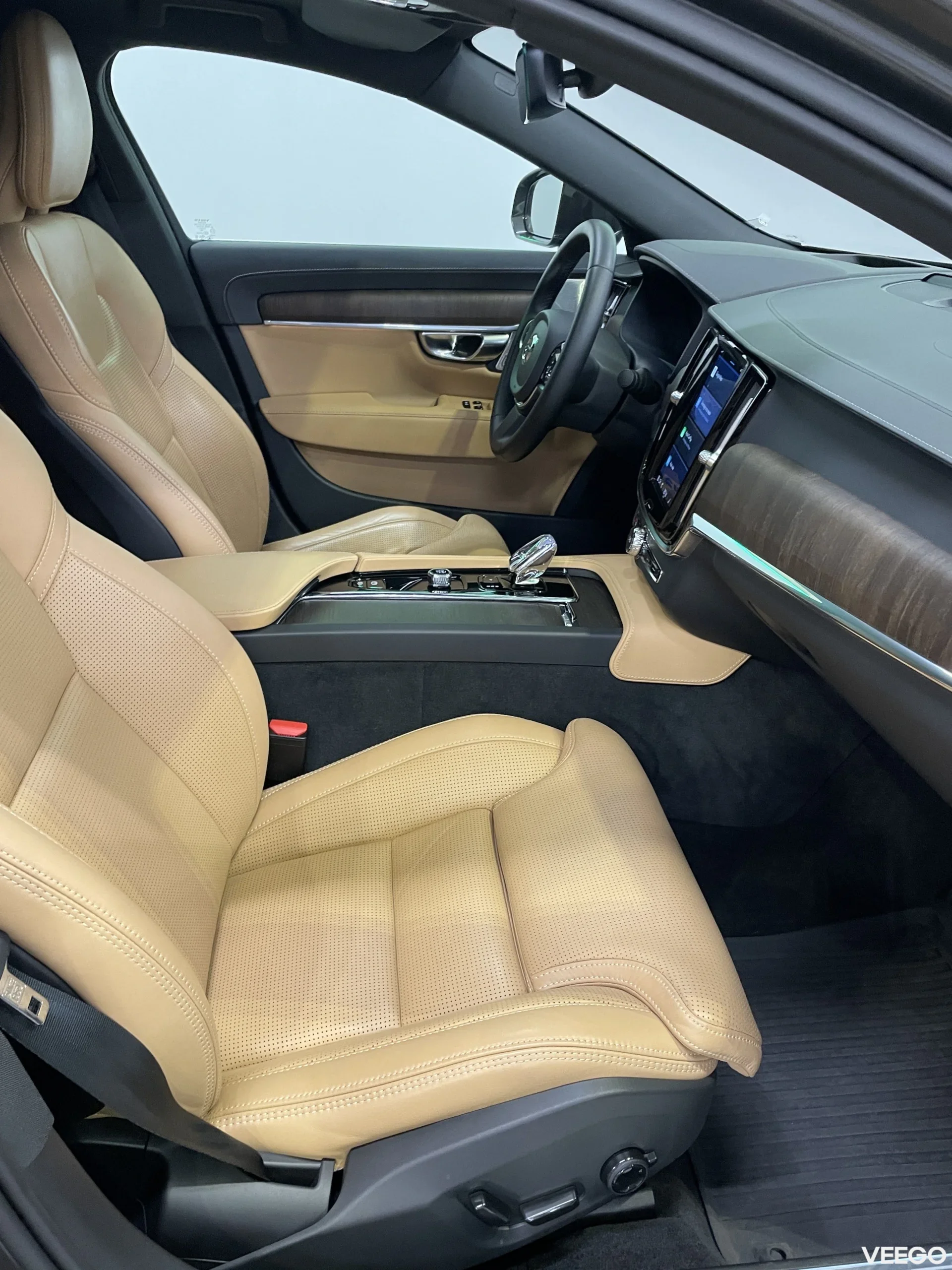 Volvo S90 Ultimate Bright AT AWD 220kW