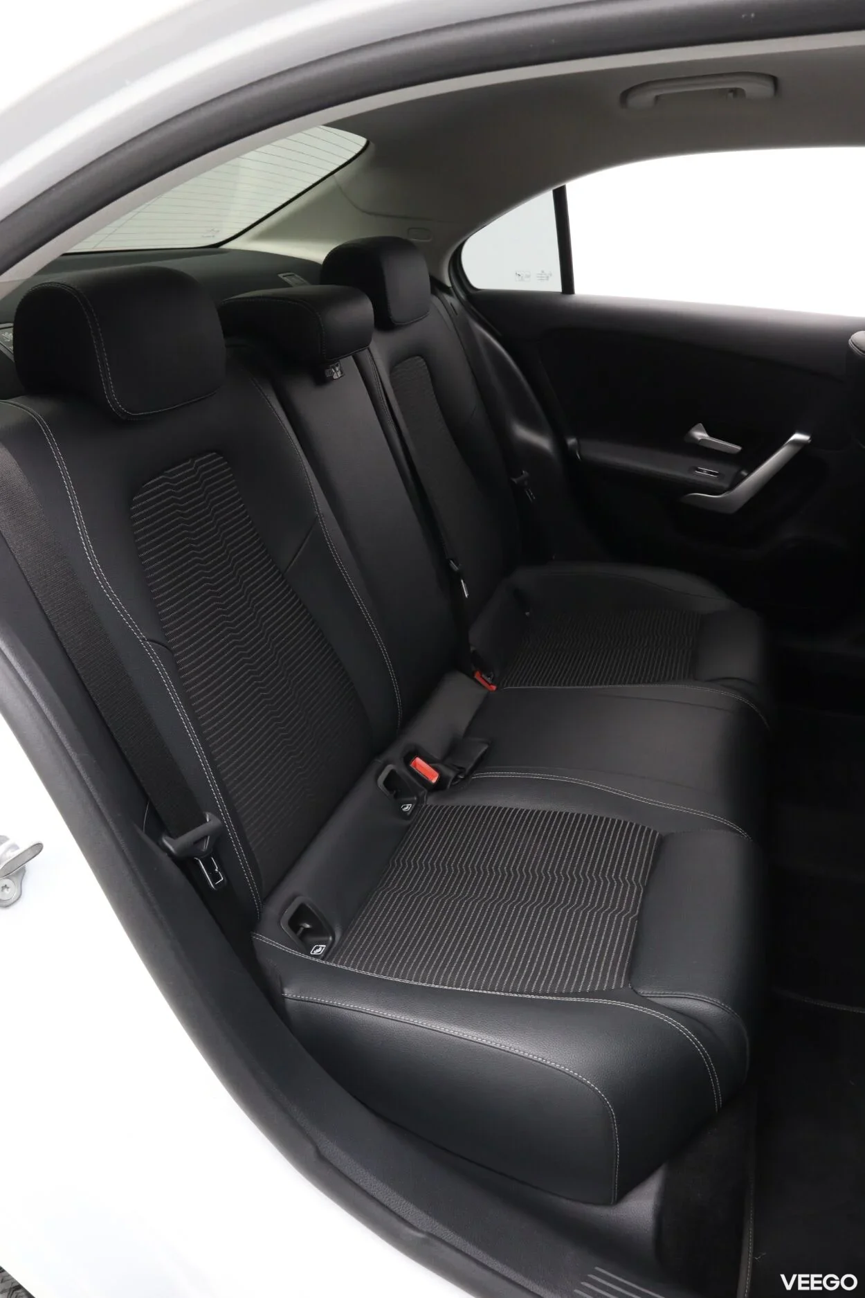 Mercedes-Benz A180 Progressive 1.3 100kW