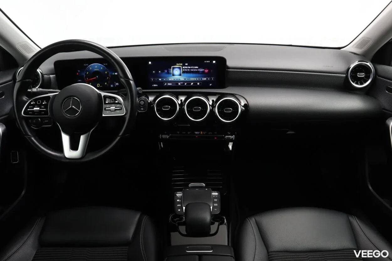 Mercedes-Benz A180 Progressive 1.3 100kW