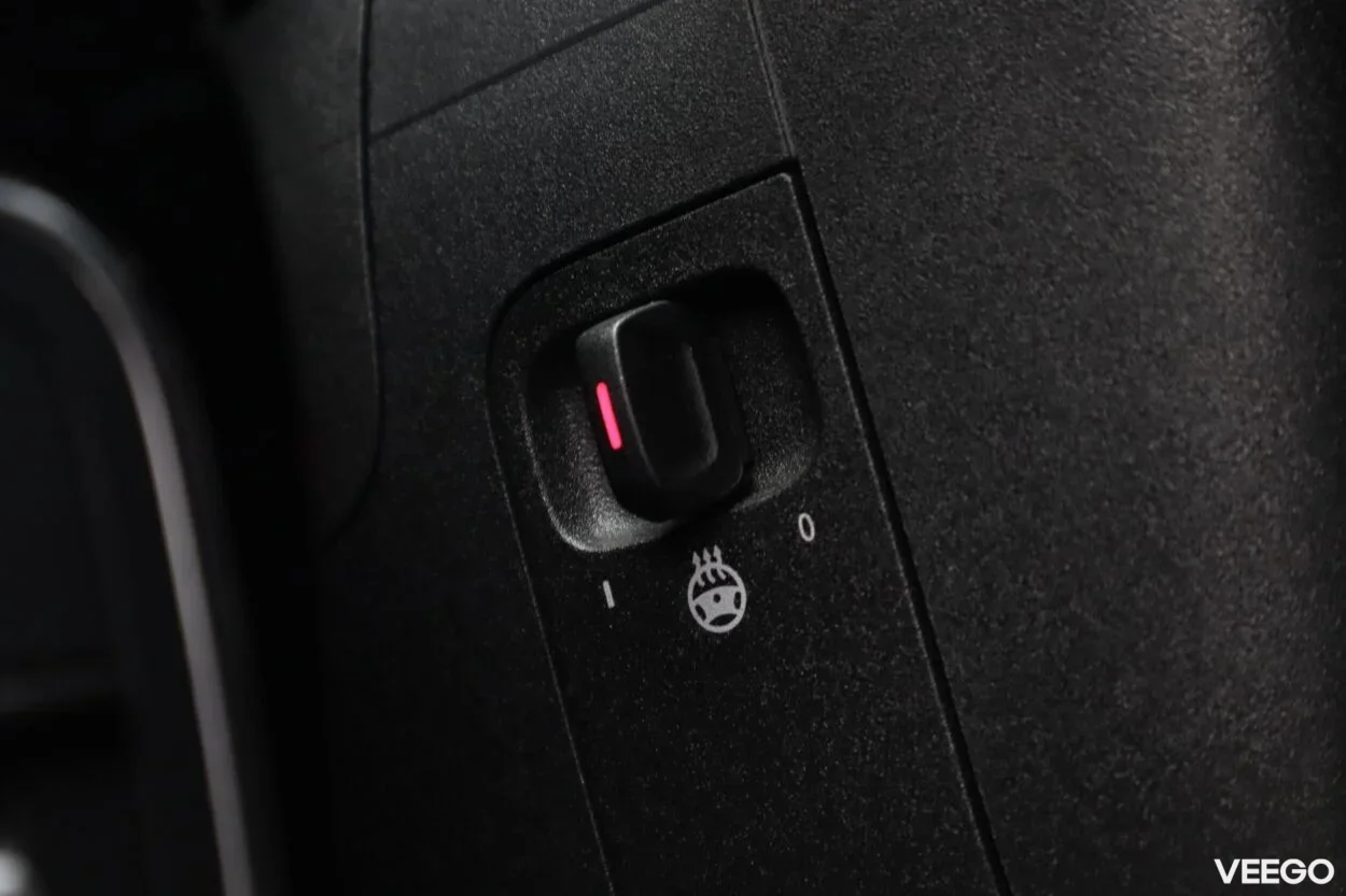 Mercedes-Benz A180 Progressive 1.3 100kW