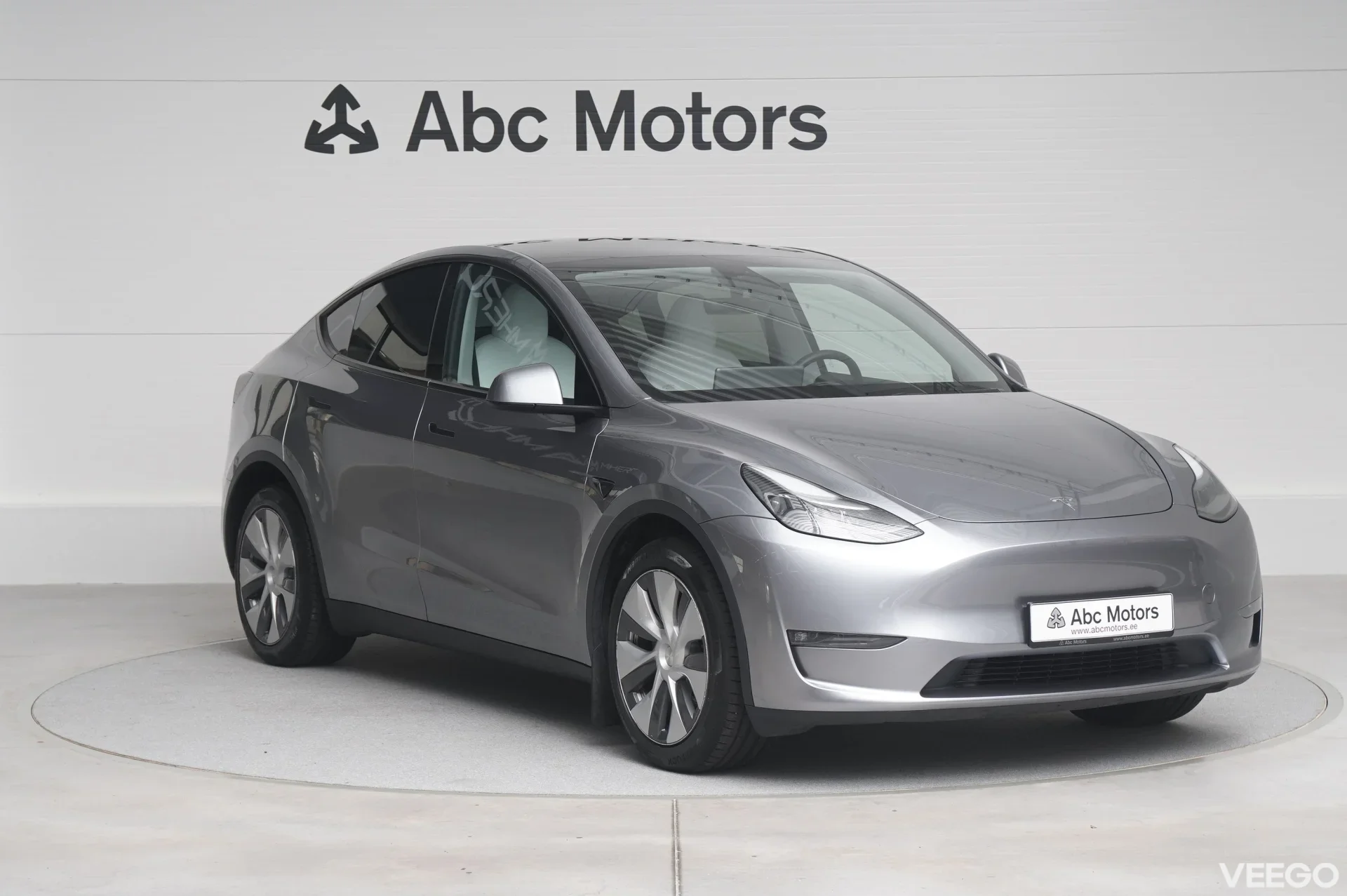 Tesla Model Y LONG RANGE DUAL MOTOR AWD 190kW