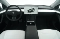 Tesla Model Y LONG RANGE DUAL MOTOR AWD 190kW thumbnail