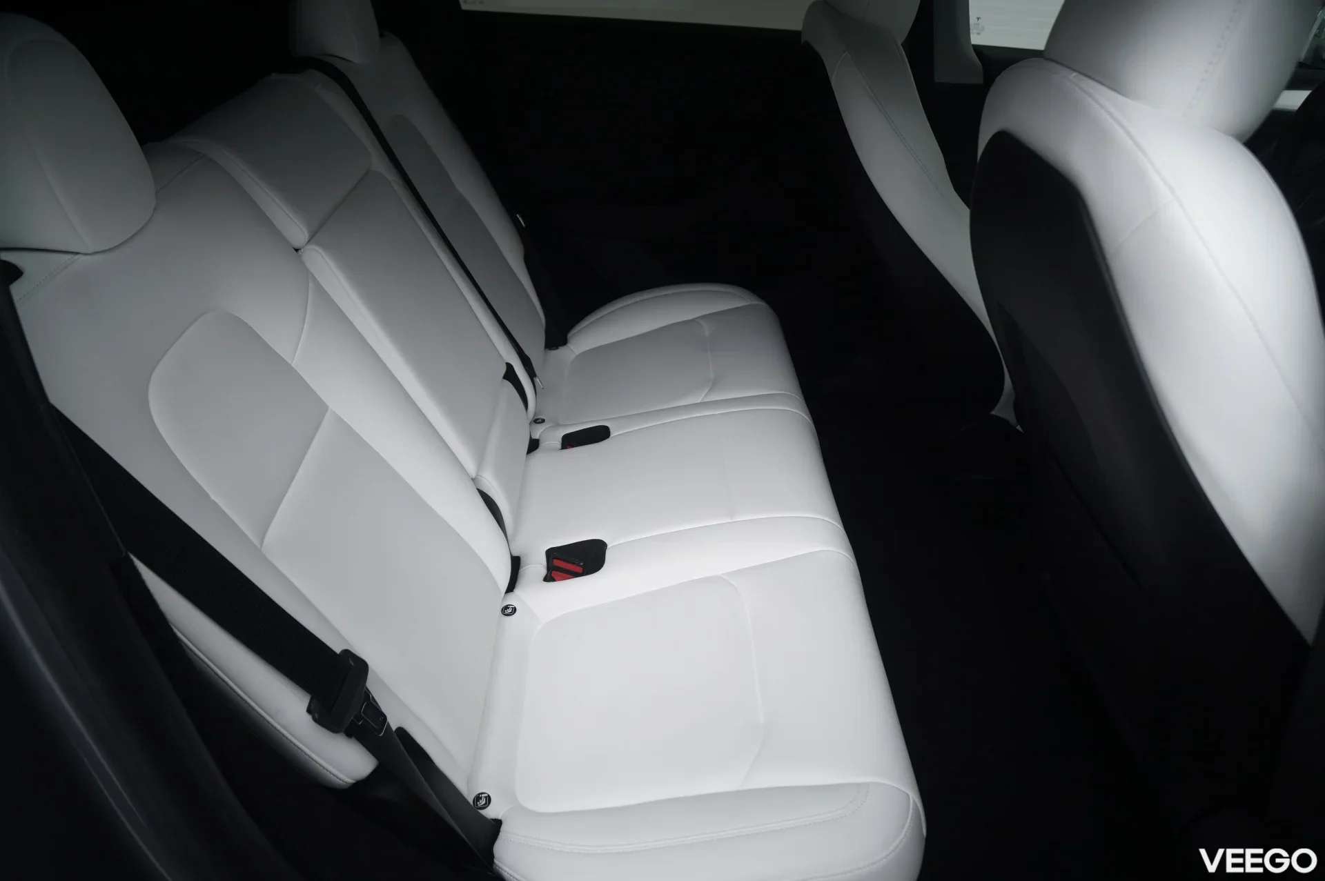 Tesla Model Y LONG RANGE DUAL MOTOR AWD 190kW