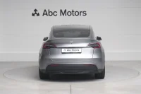 Tesla Model Y LONG RANGE DUAL MOTOR AWD 190kW thumbnail