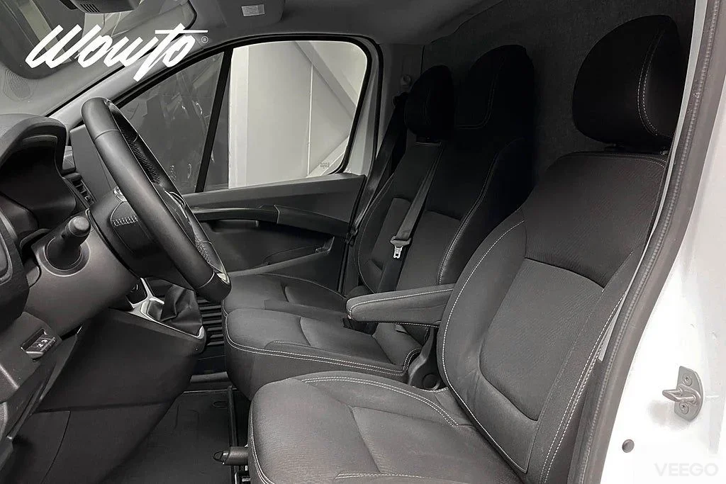 Renault Trafic 2.0 dCi EDC 150HK L2 3-Sits Nordic Line /Moms 110kW