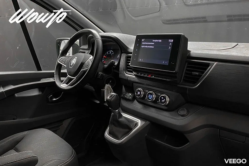 Renault Trafic 2.0 dCi EDC 150HK L2 3-Sits Nordic Line /Moms 110kW