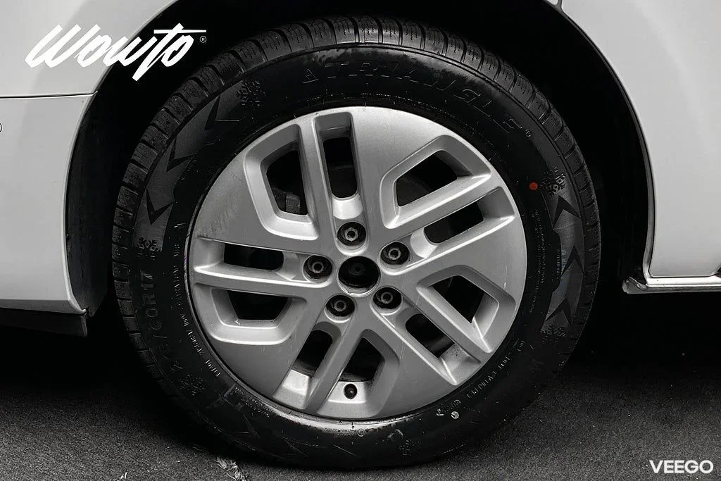 Renault Trafic 2.0 dCi EDC 150HK L2 3-Sits Nordic Line /Moms 110kW