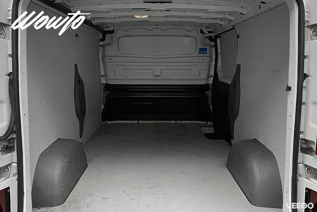 Renault Trafic 2.0 dCi EDC 150HK L2 3-Sits Nordic Line /Moms 110kW