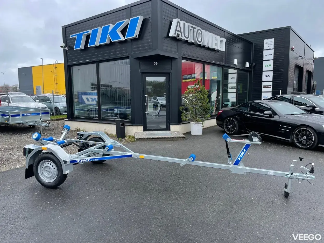 Tiki Treiler Paadihaagis lehtvedrudega kW
