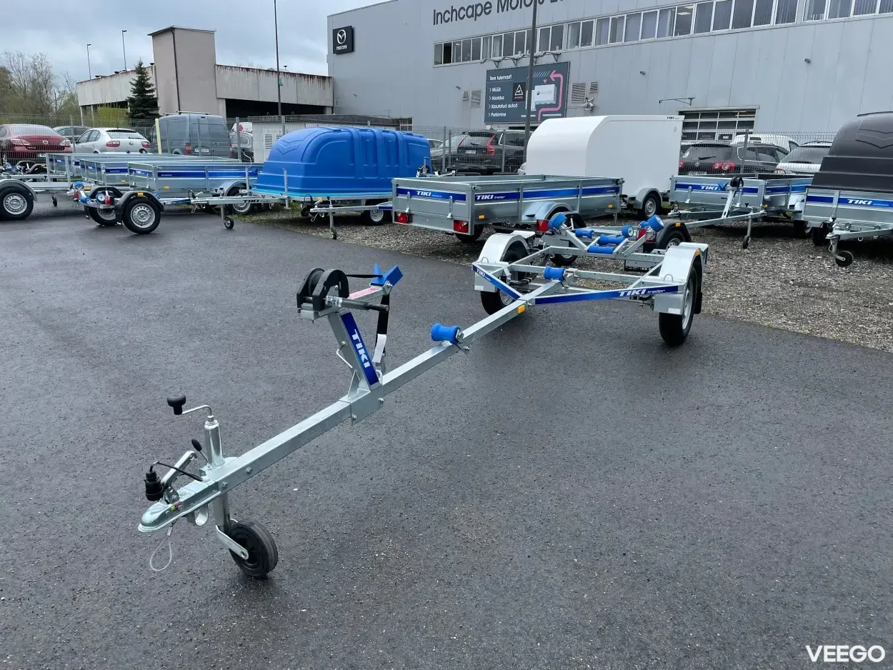 Tiki Treiler Paadihaagis lehtvedrudega kW