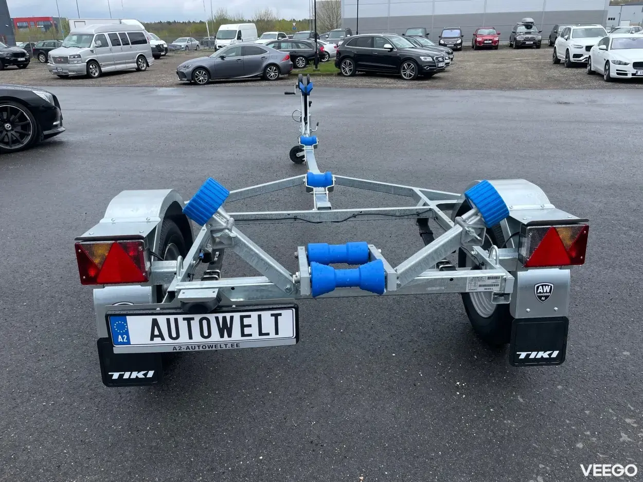Tiki Treiler Paadihaagis lehtvedrudega kW
