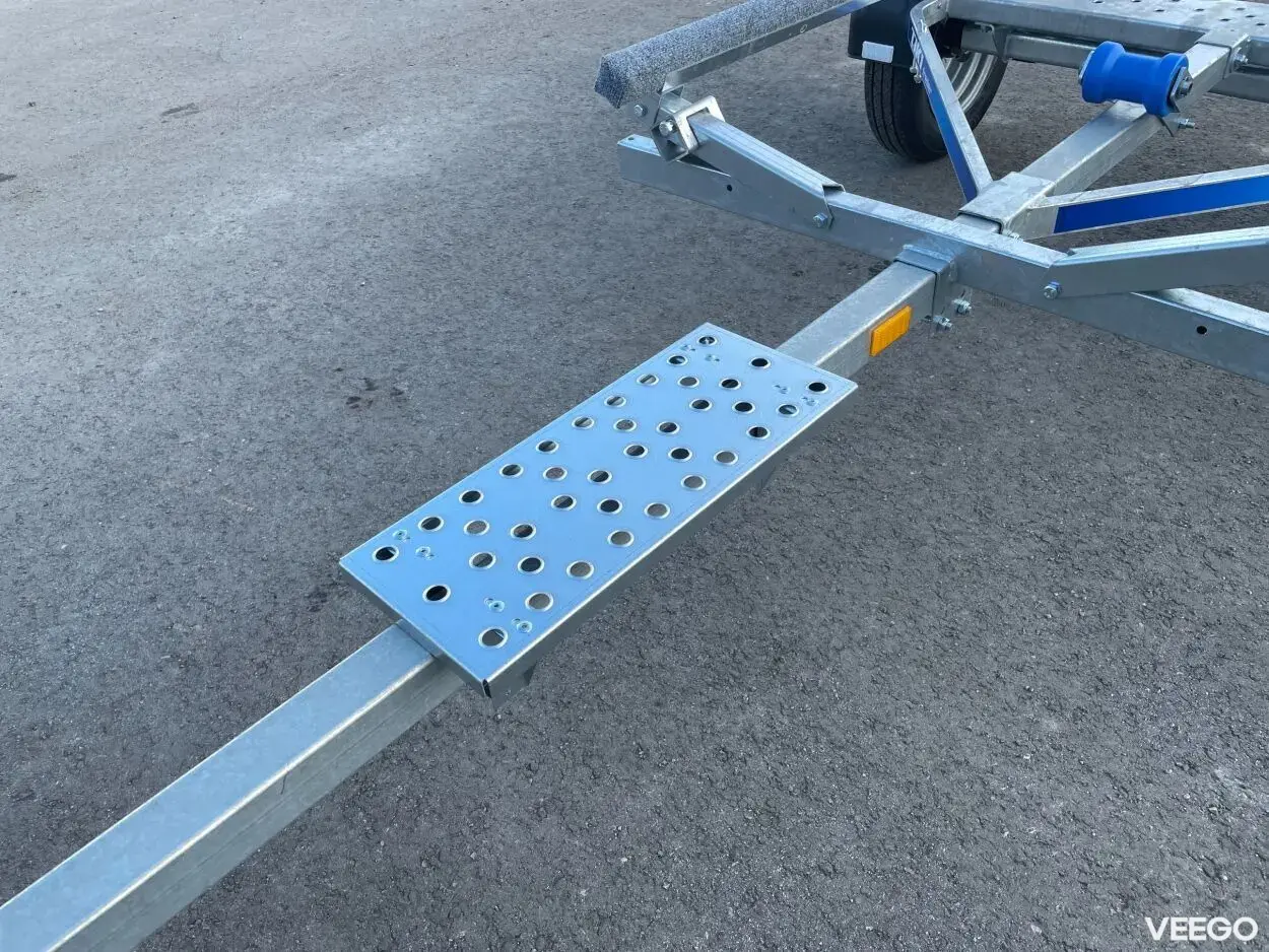 Tiki Treiler Paadihaagis siinidega