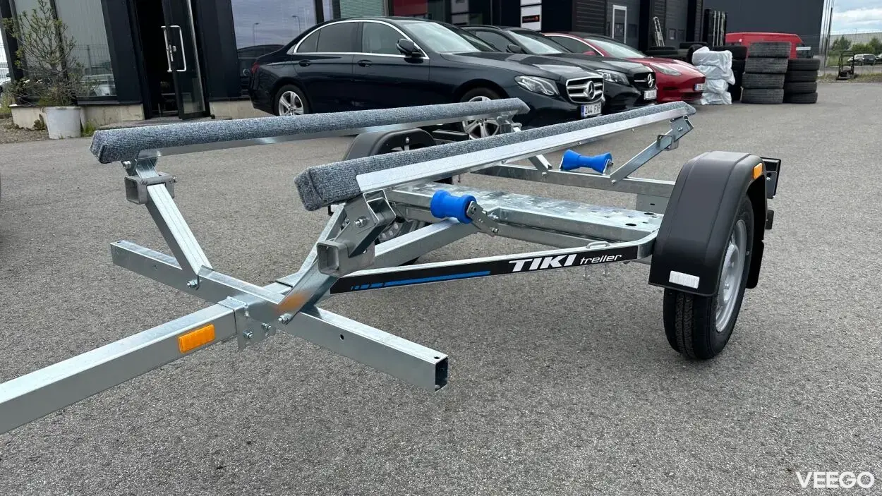 Tiki Treiler Paadihaagis siinidega