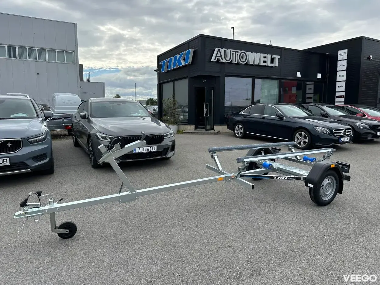 Tiki Treiler Paadihaagis siinidega