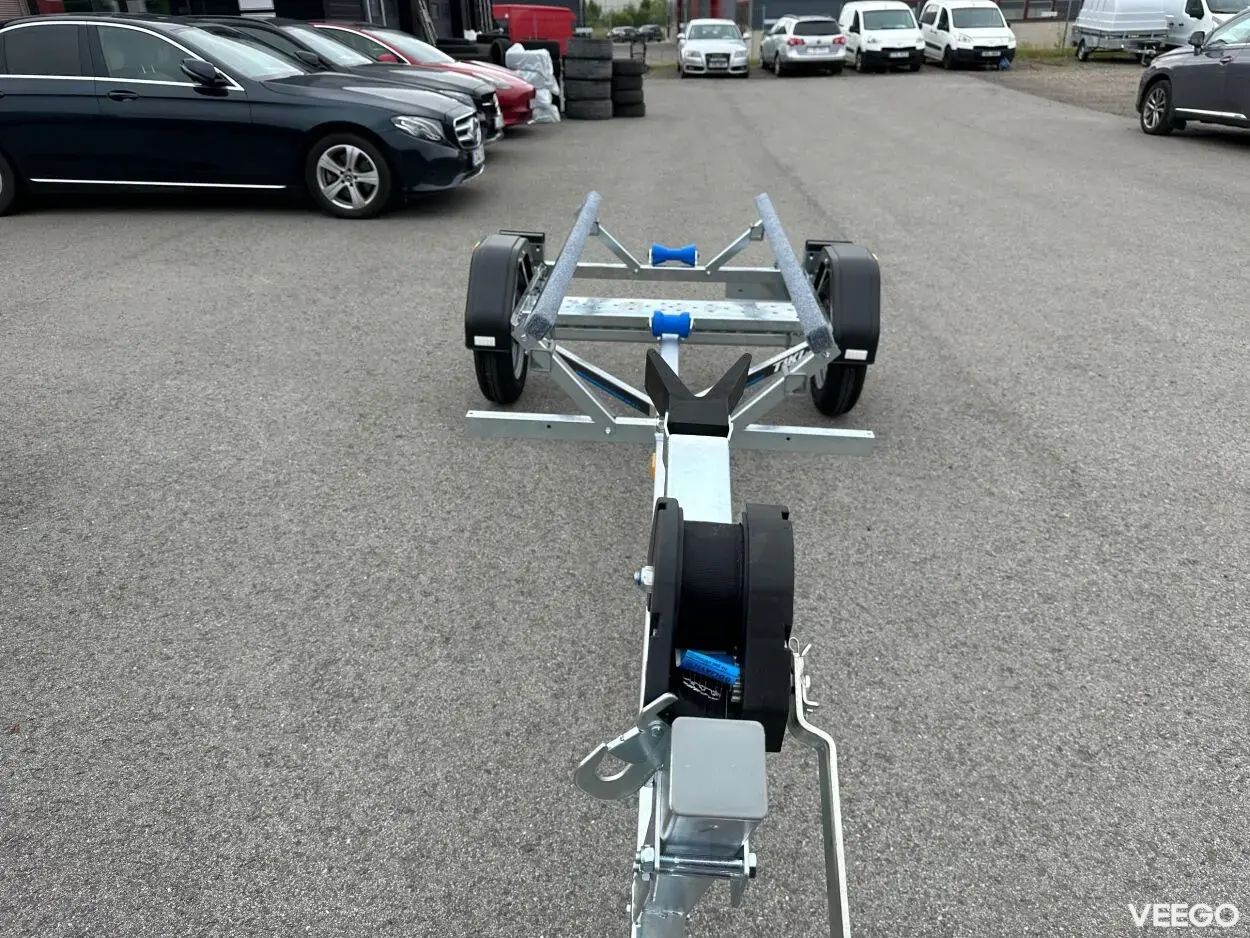 Tiki Treiler Paadihaagis siinidega