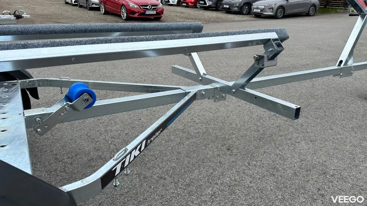 Tiki Treiler Paadihaagis siinidega