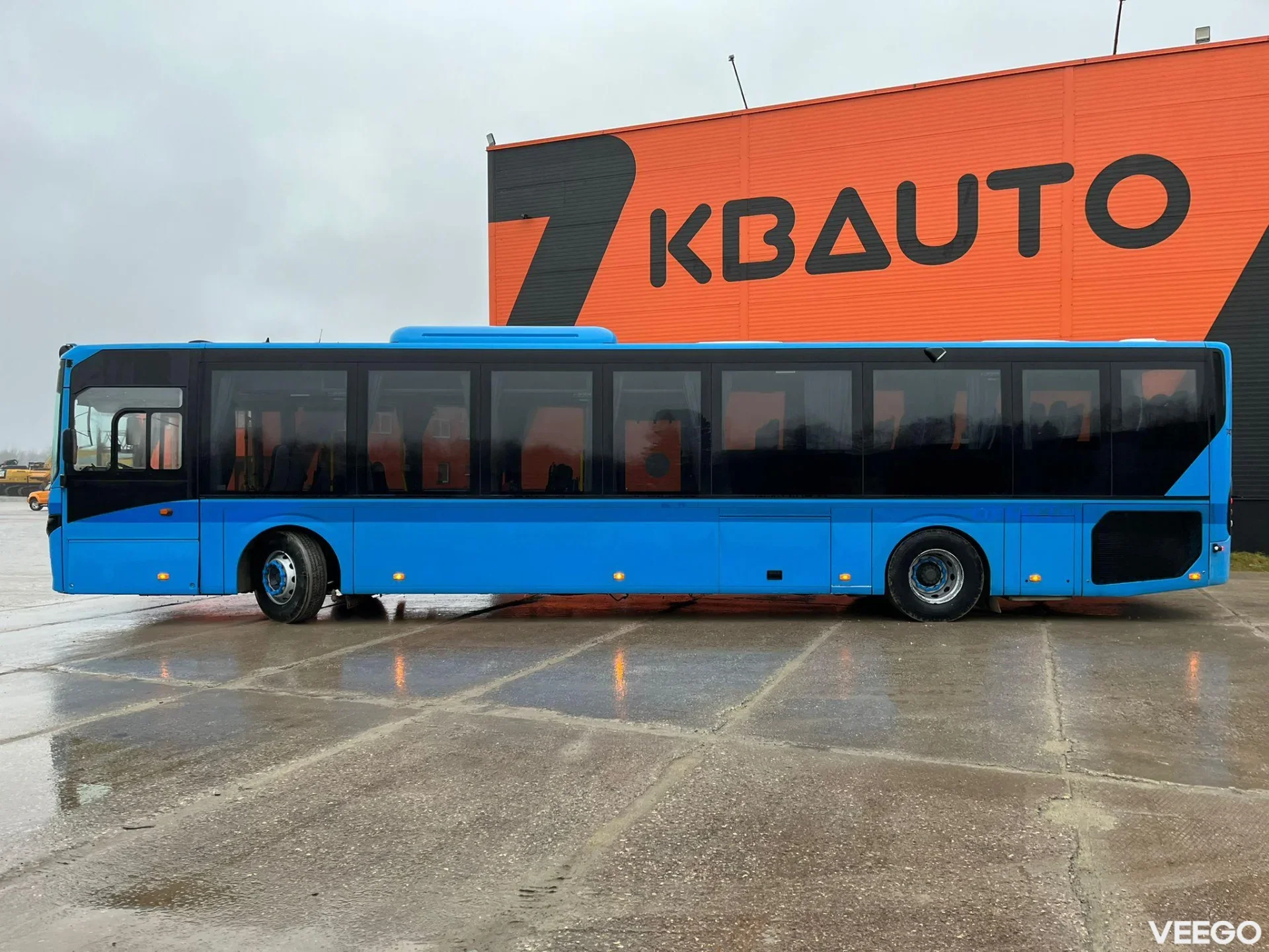Volvo B8RLE 4 SIMILAR AVAILABLE / 47 SEATS / AC / AUXILIARY HEATING  240kW