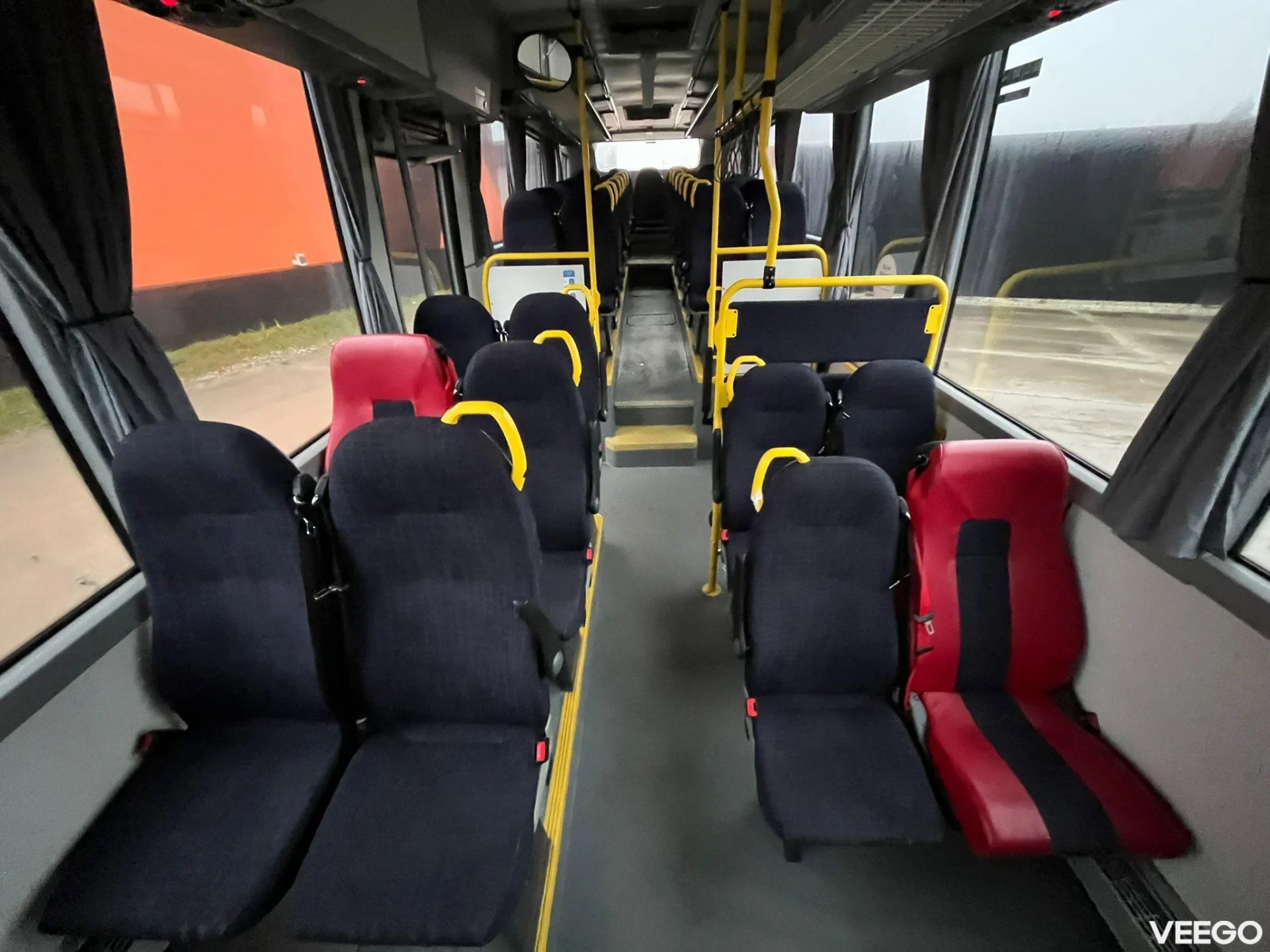Volvo B8RLE 4 SIMILAR AVAILABLE / 47 SEATS / AC / AUXILIARY HEATING  240kW