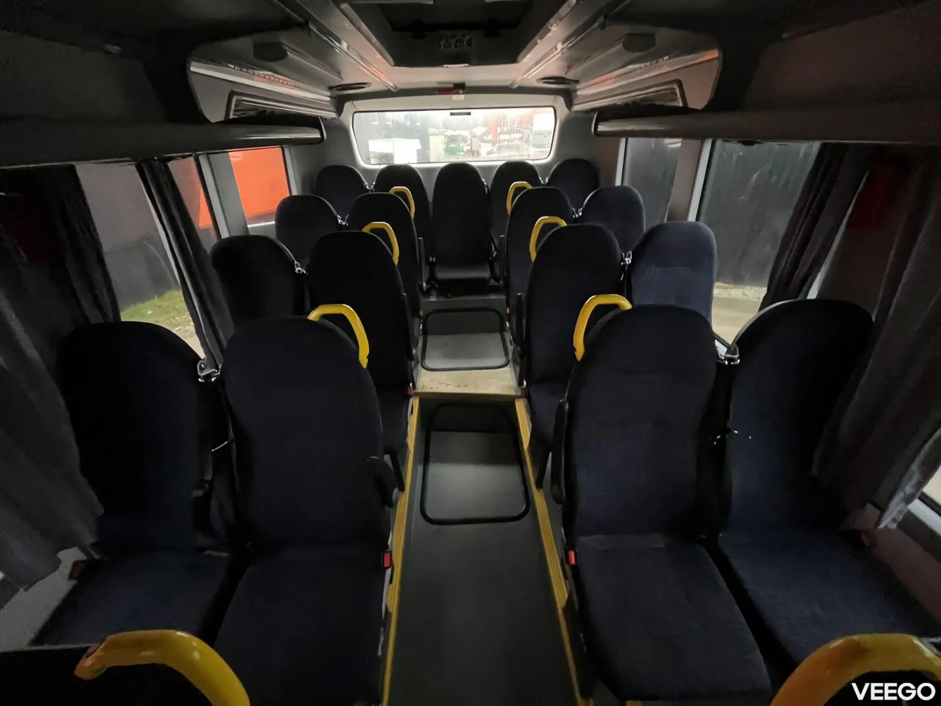 Volvo B8RLE 4 SIMILAR AVAILABLE / 47 SEATS / AC / AUXILIARY HEATING  240kW