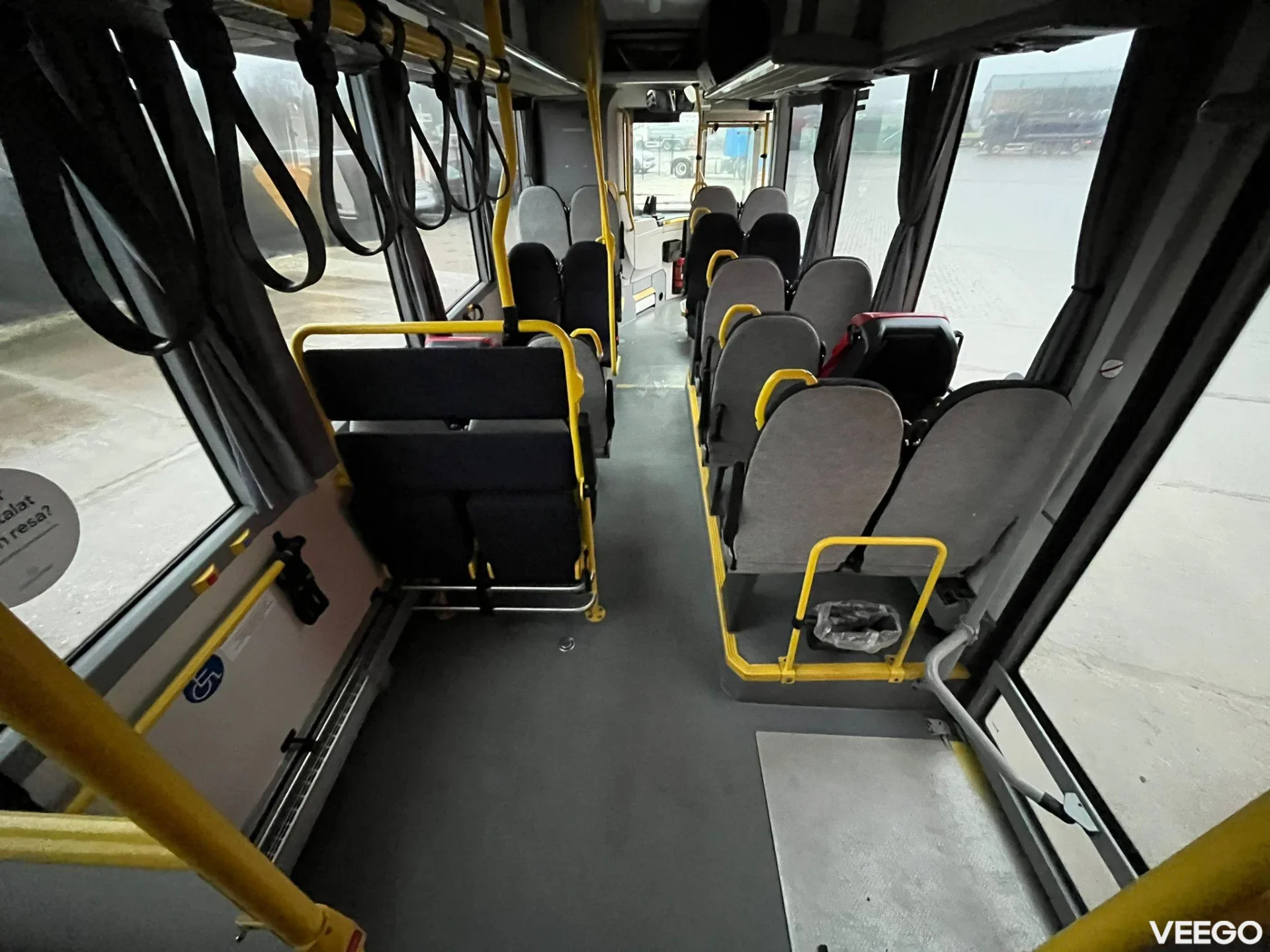 Volvo B8RLE 4 SIMILAR AVAILABLE / 47 SEATS / AC / AUXILIARY HEATING  240kW