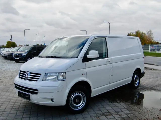 Image of Volkswagen Transporter 2.5 96kW